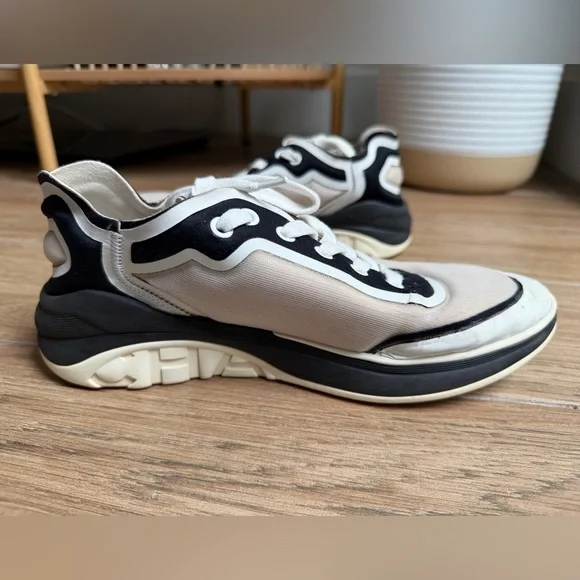 Authentic CHANEL White and Black Active Sneakers - Picture 4 of 12
